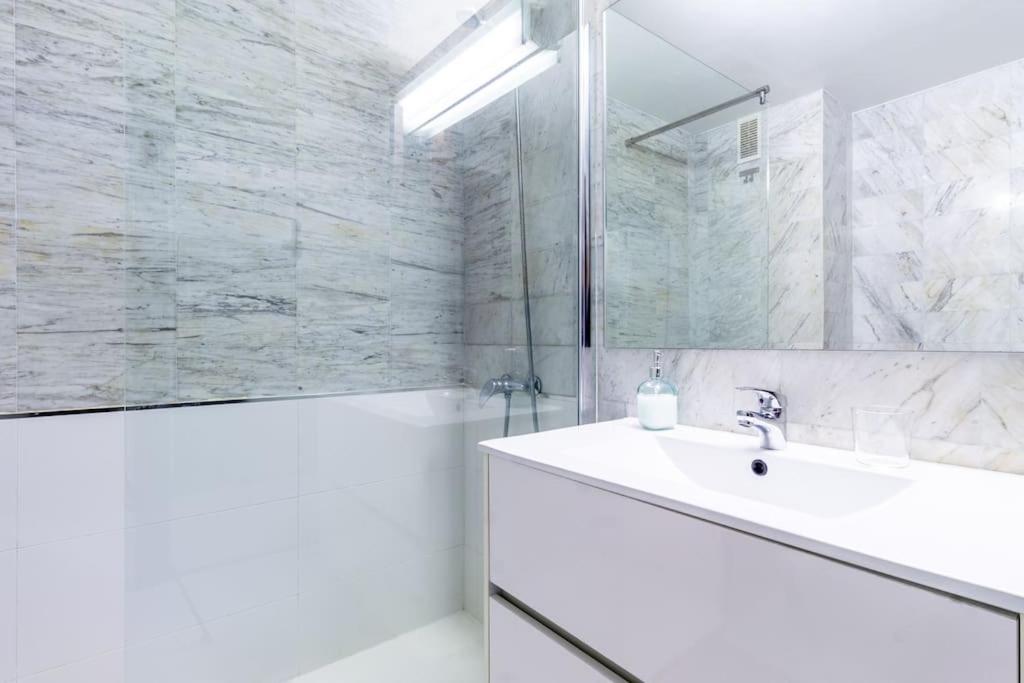 Premium Suite, Puerta Del Sol 비고 외부 사진